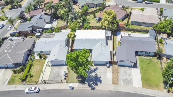 7988 Valley Green Drive, Sacramento, CA 95823