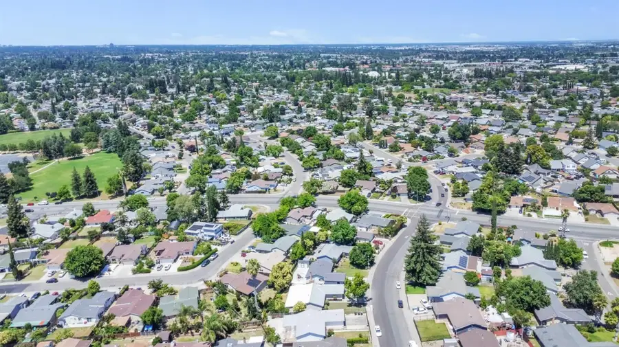 7988 Valley Green Drive, Sacramento, CA 95823 - #2