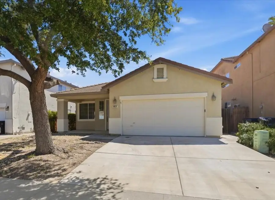 6820 Ranch House Way, Citrus Heights, CA 95621 - #2