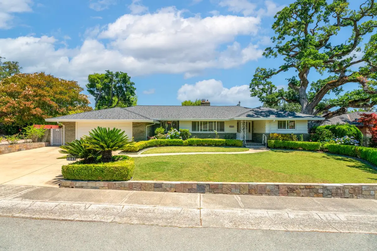 1241 Norfolk Way, Sacramento, CA 95831 - #1