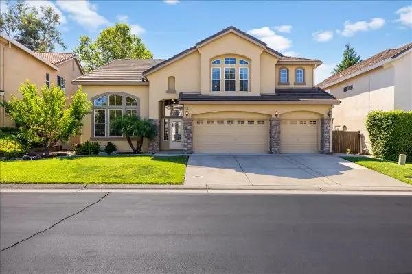 8952 Water Song Circle, Roseville, CA 95747