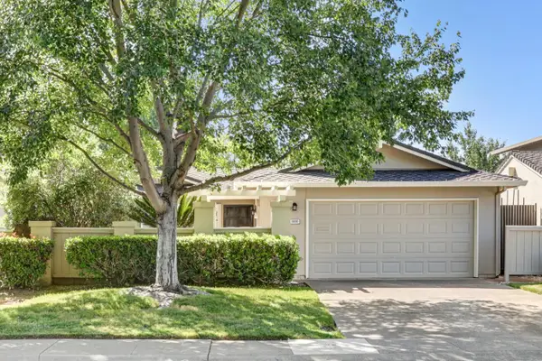 5830 Gloria Drive, Sacramento, CA 95822
