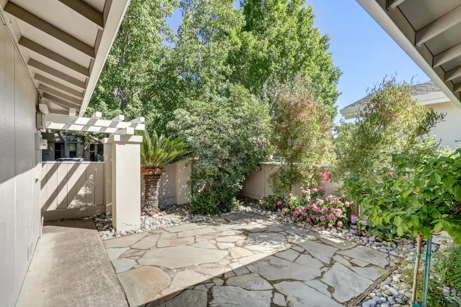 5830 Gloria Drive, Sacramento, CA 95822 - #2
