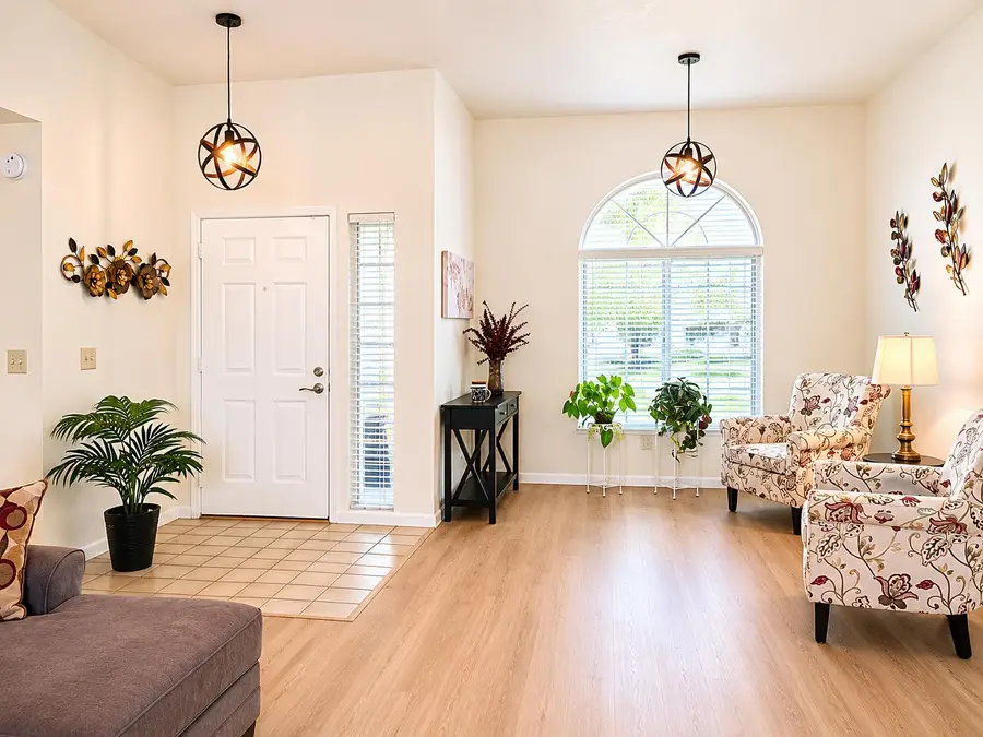 8523 Daimler Way, Sacramento, CA 95828 - #3