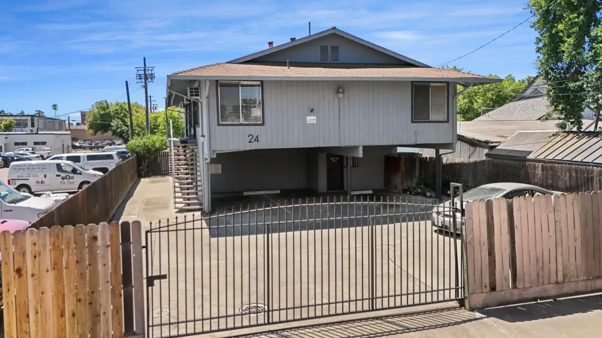 24 E Vine Street, Stockton, CA 95202 - #1