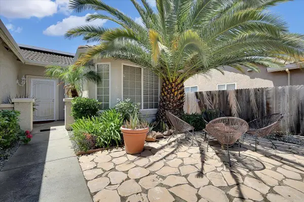 210 Wyatt Court, Lincoln, CA 95648