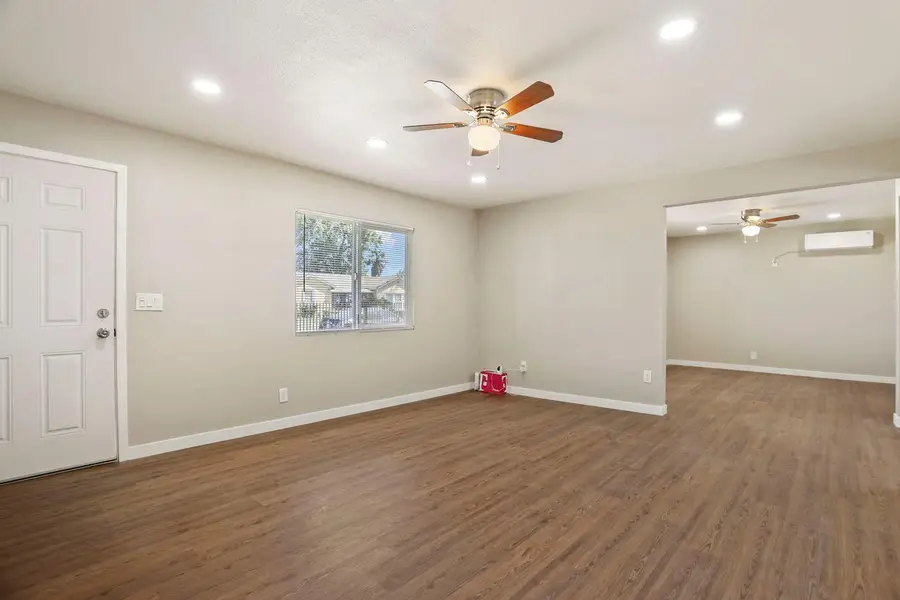 2346 E Hackberry Street Califo, Stockton, CA 95205 - #3
