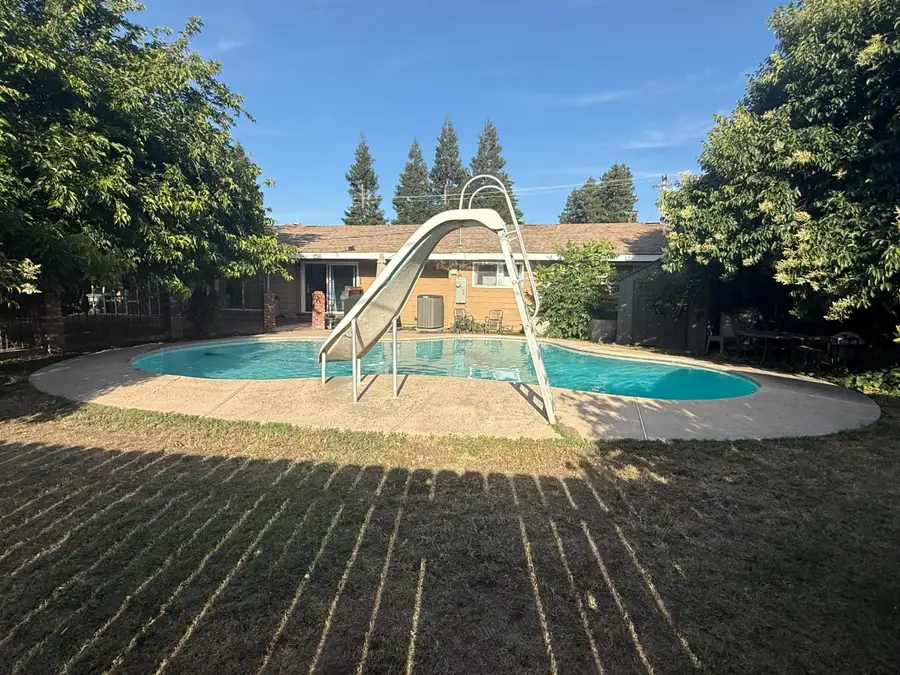 2875 R Street, Merced, CA 95348 - #3