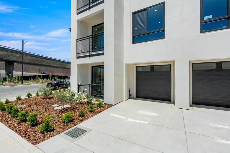 2031 30th Street, Sacramento, CA 95817 - #3