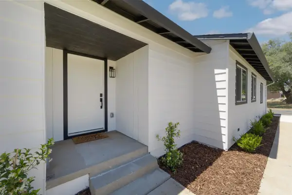 12114 Griffin Way, Auburn, CA 95602