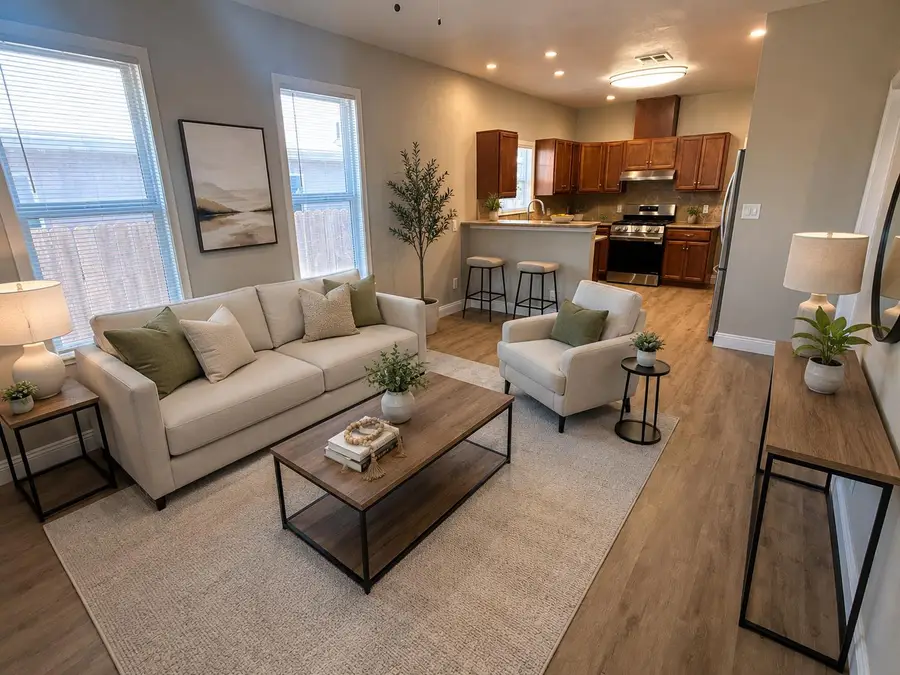 4117 34th Street, Sacramento, CA 95820 - #3