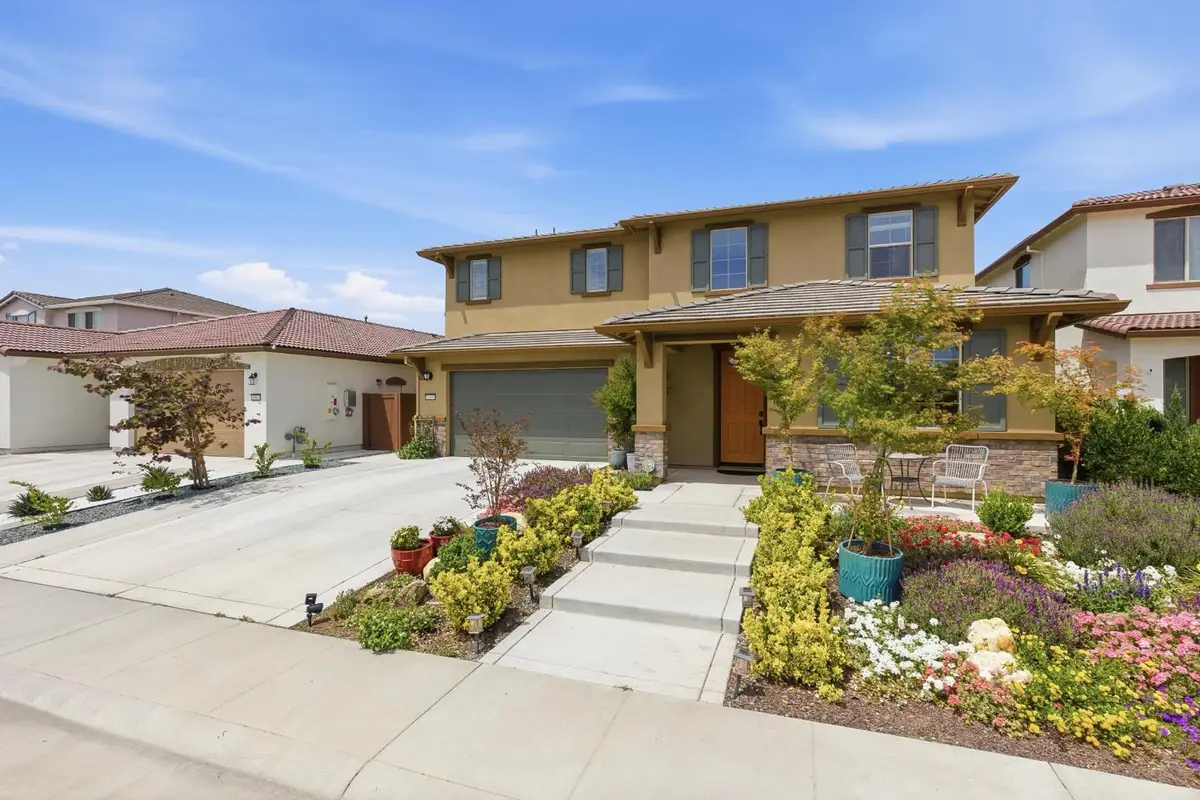 1049 Blue Range Way, Roseville, CA 95747 - #1