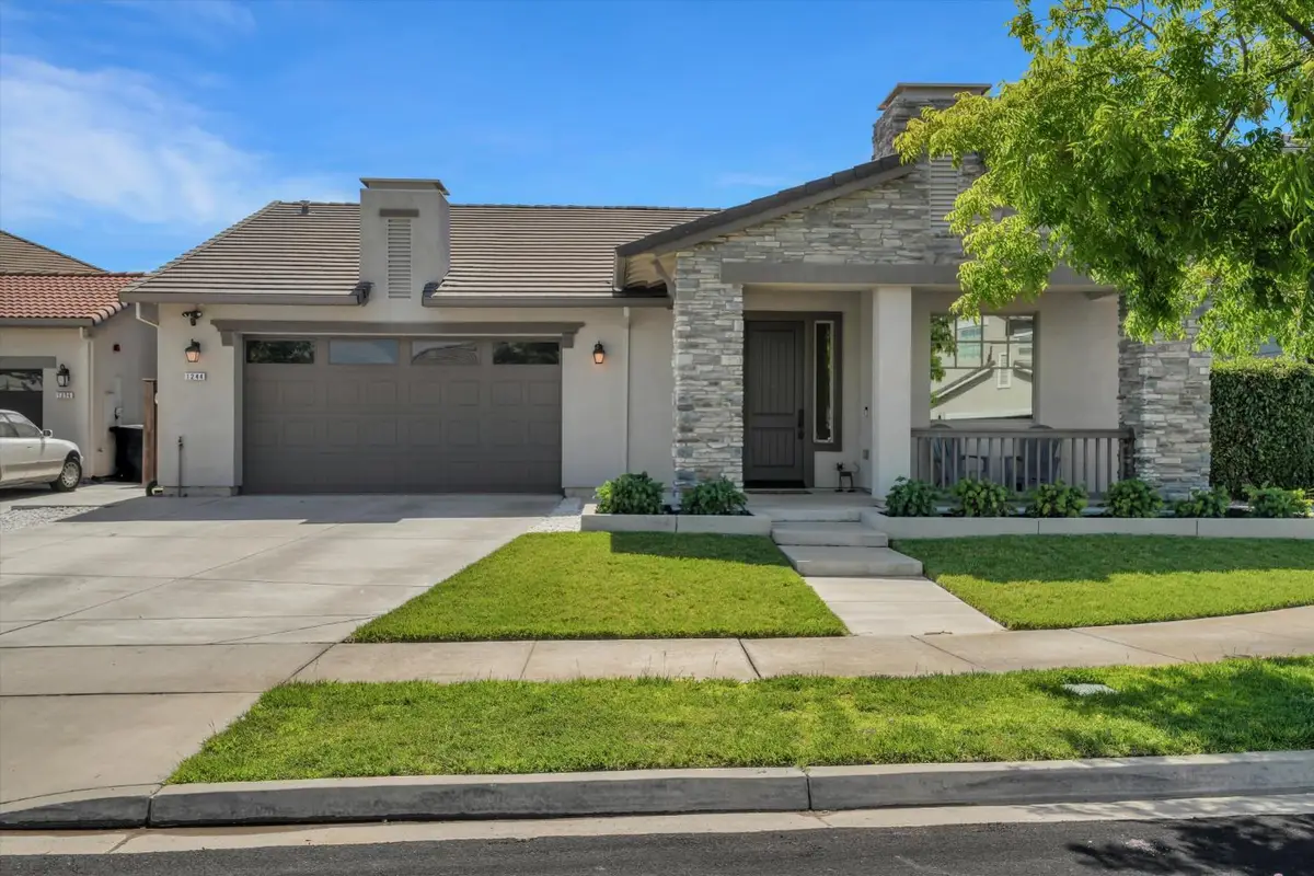 1244 Bluegrass Court, Oakdale, CA 95361 - #1
