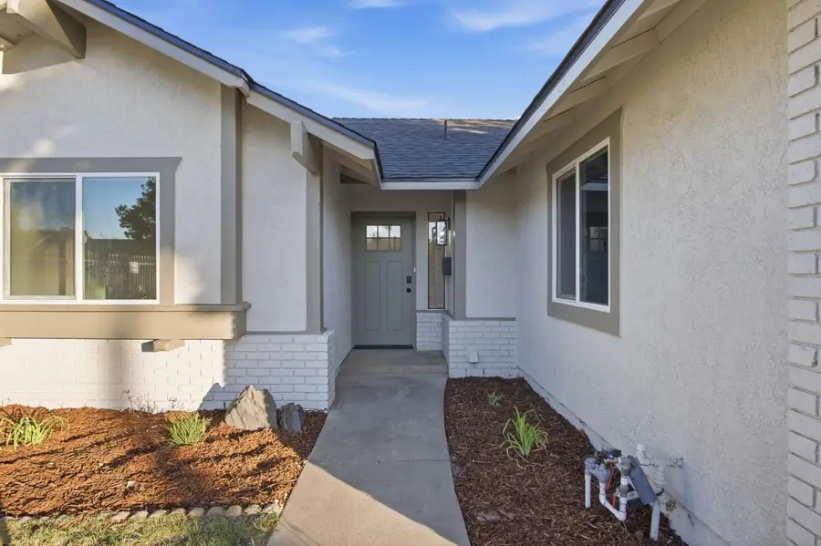 2044 Peggy Lane, Modesto, CA 95351 - #2