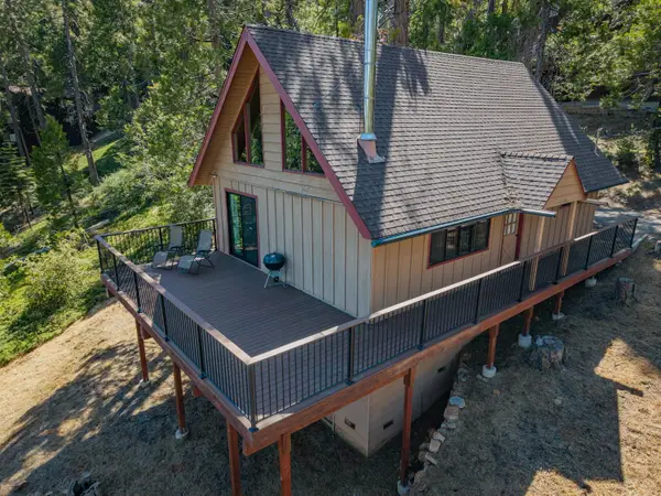 3076 Forest Lane, Arnold, CA 95223