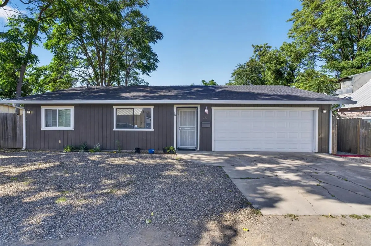 218 Plane Ave, Woodland, CA 95695 - #1