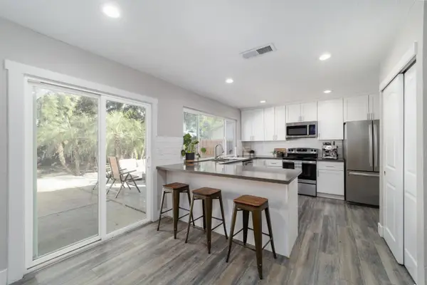 10216 Rockingham Drive, Sacramento, CA 95827