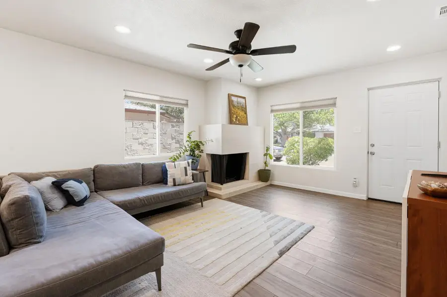 4914 Cabrillo Way, Sacramento, CA 95820 - #3