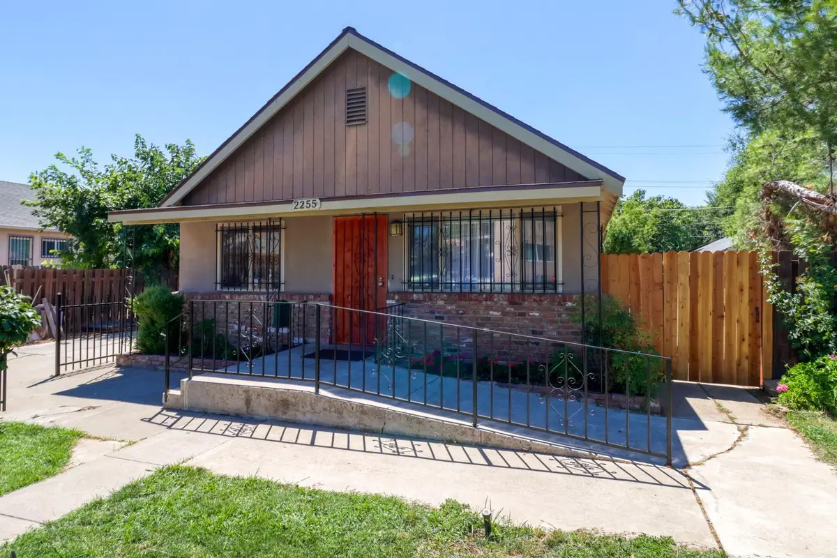2255 Empress Street, Sacramento, CA 95815 - #1