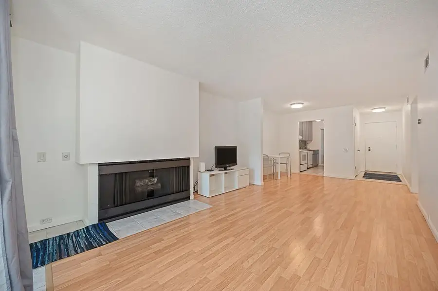 724 Woodside Lane East #6, Sacramento, CA 95825 - #2