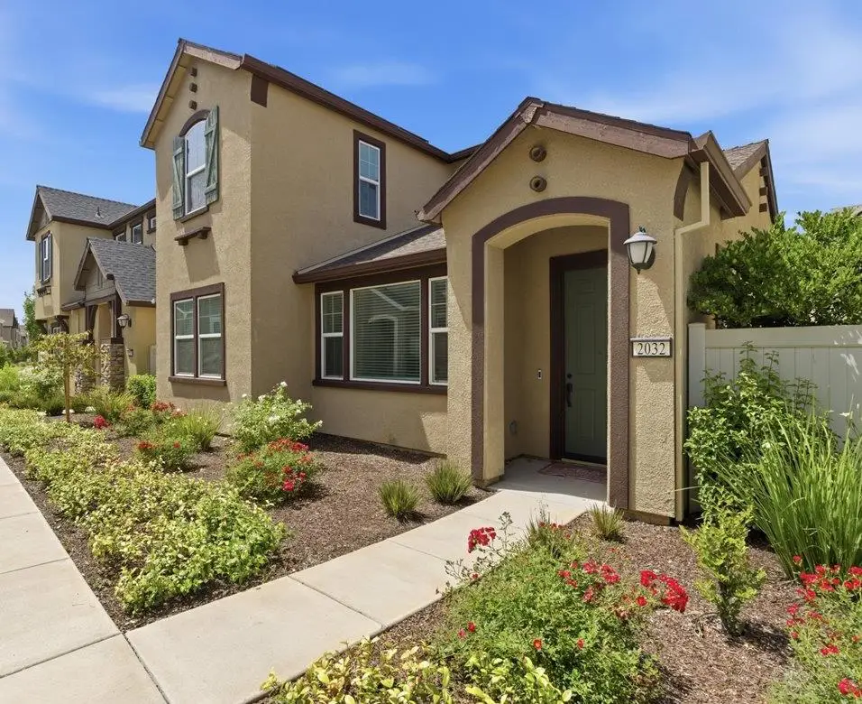 2032 Brave Hawk Loop, Roseville, CA 95747 - #1