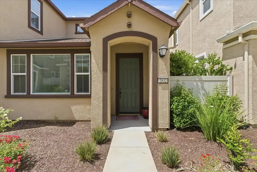2032 Brave Hawk Loop, Roseville, CA 95747 - #3