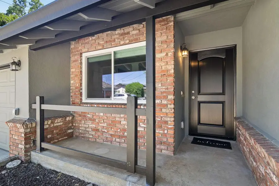 909 Malibu Court, Modesto, CA 95350 - #3