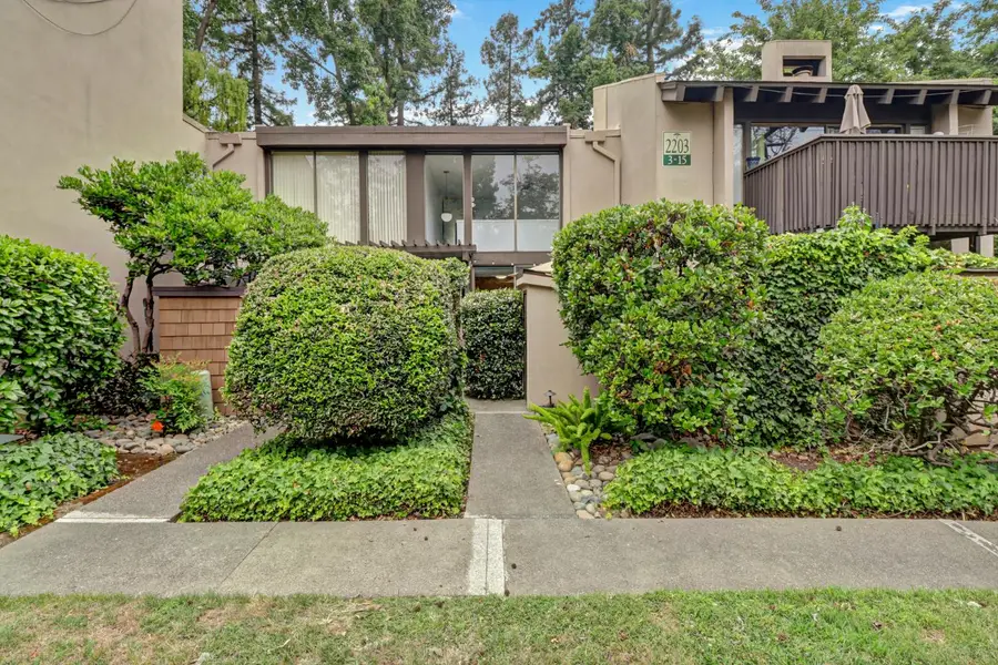 2203 Woodside Lane #4, Sacramento, CA 95825 - #2