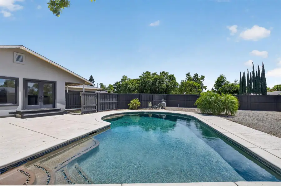 6101 Shenandoah Drive, Sacramento, CA 95841 - #3