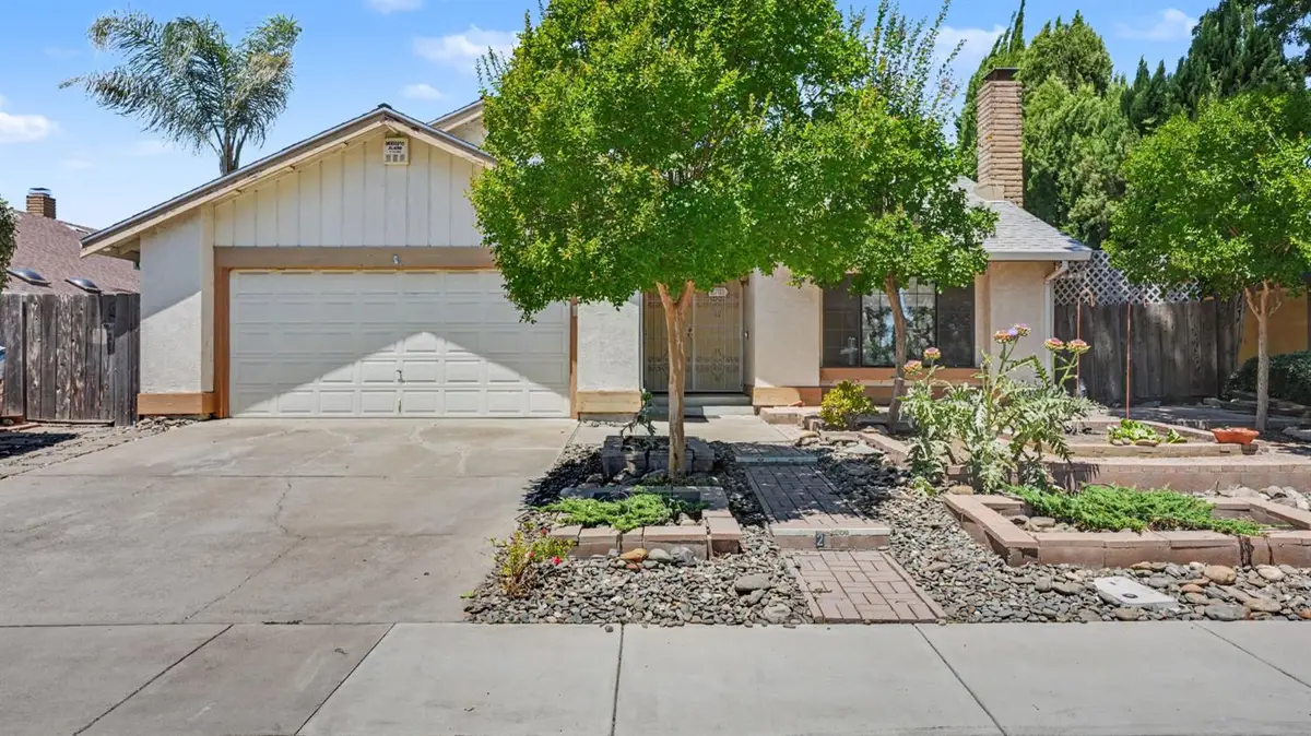 2701 Twin Oak Lane, Modesto, CA 95355 - #1