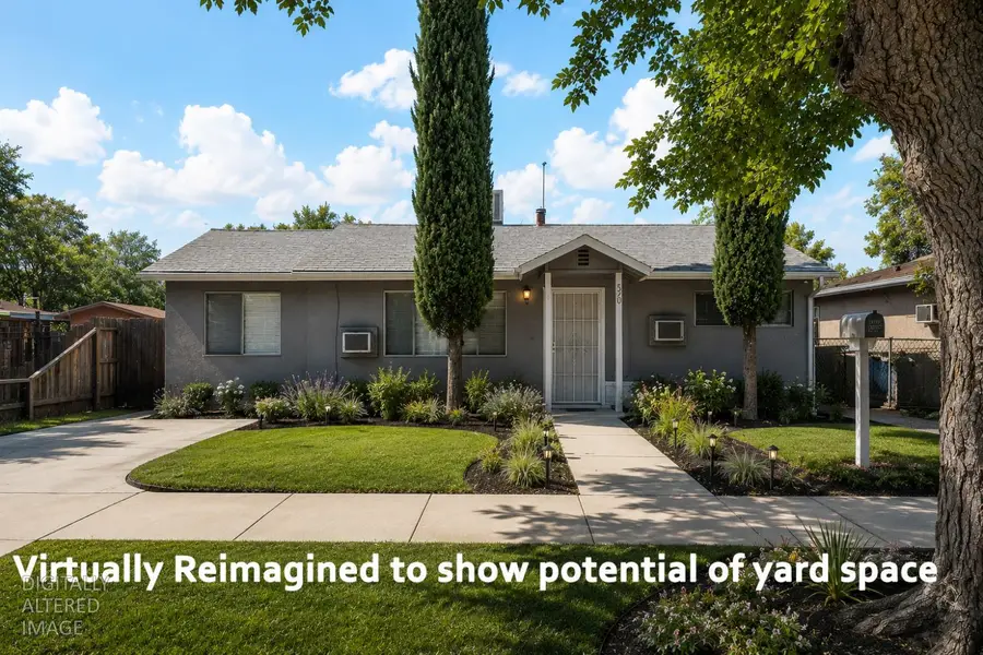 520 W 9th Street, Merced, CA 95341 - #2