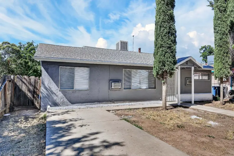 520 W 9th Street, Merced, CA 95341 - #3
