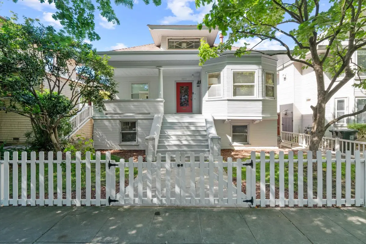 2211 H Street, Sacramento, CA 95816 - #1