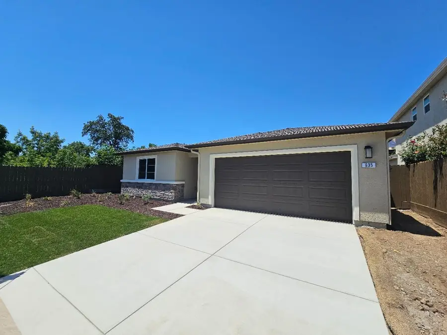 635 Spirou Street, Stockton, CA 95204 - #3