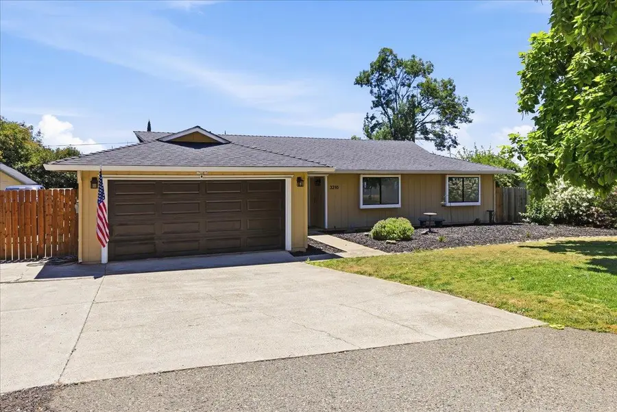 3210 Bentley Drive, Rescue, CA 95672 - #2