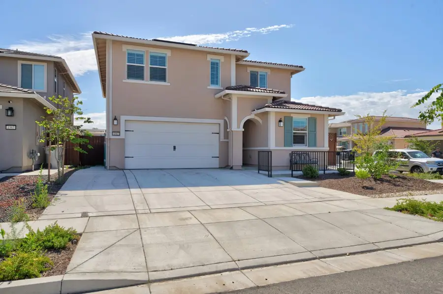 1587 Levy Street, Woodland, CA 95776 - #2