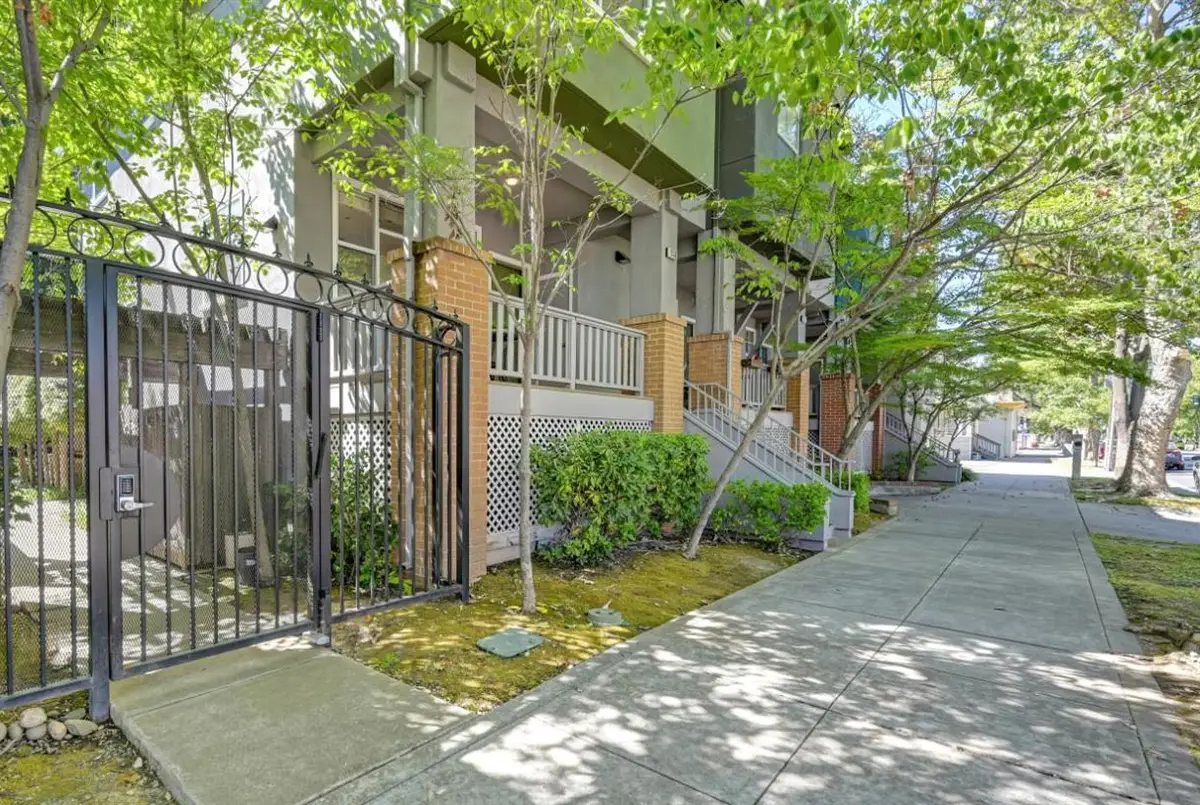 1930 10 Street, Sacramento, CA 95811 - #1