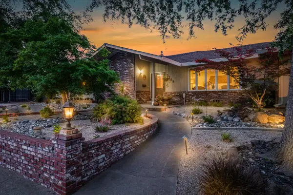 5249 Adelaide Way, Carmichael, CA 95608