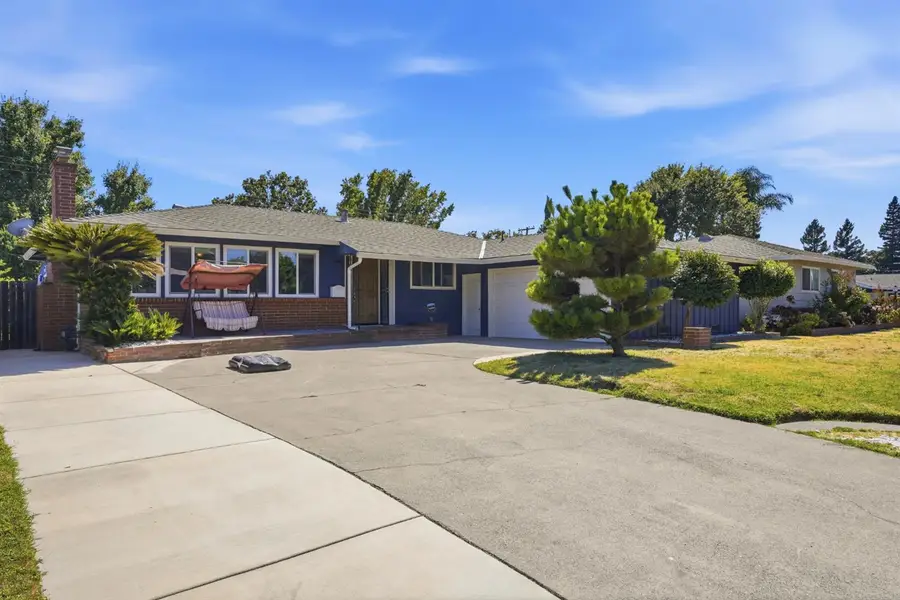 1148 35th Avenue, Sacramento, CA 95822 - #2