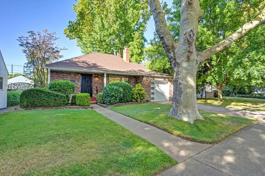 1881 7th Avenue, Sacramento, CA 95818 - #2