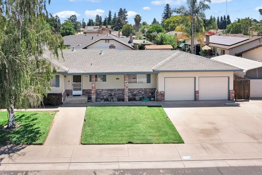 1700 Carignane Way, Escalon, CA 95320 - #2