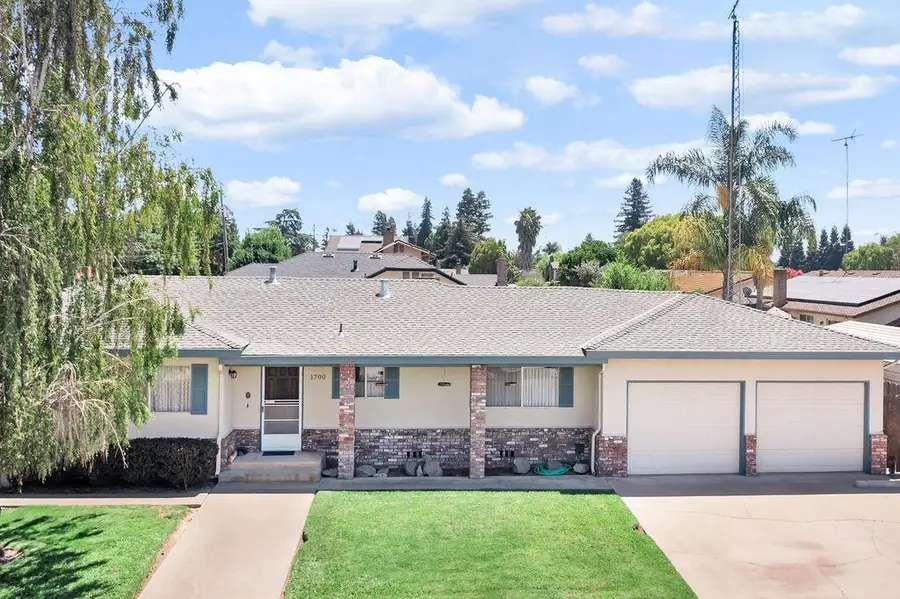 1700 Carignane Way, Escalon, CA 95320 - #3