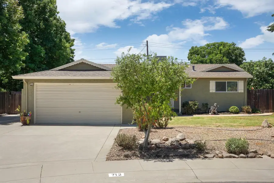 712 Almond Court, Galt, CA 95632 - #2
