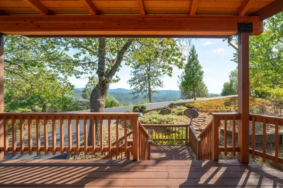 1016 Sandalwood Drive, Murphys, CA 95247 - #2