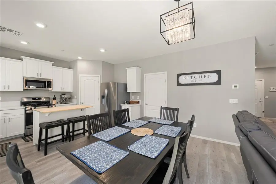 4040 Parkmoor Lane, Roseville, CA 95747 - #3