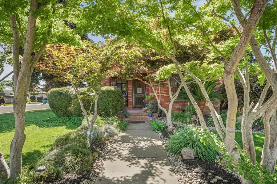 149 S Orange Avenue, Lodi, CA 95240 - #3