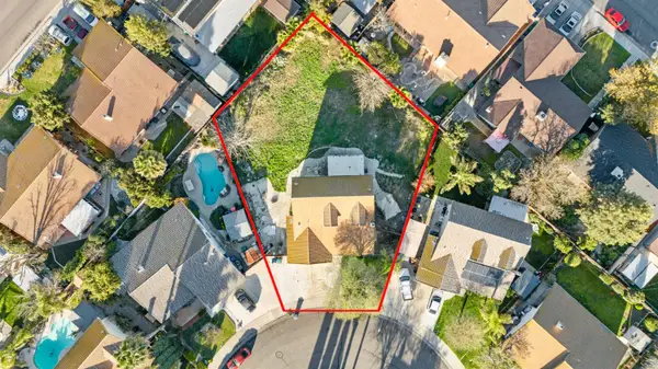 454 Oakwood Drive, Los Banos, CA 93635