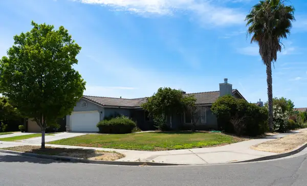 12 E San Clemente Drive, Merced, CA 95341