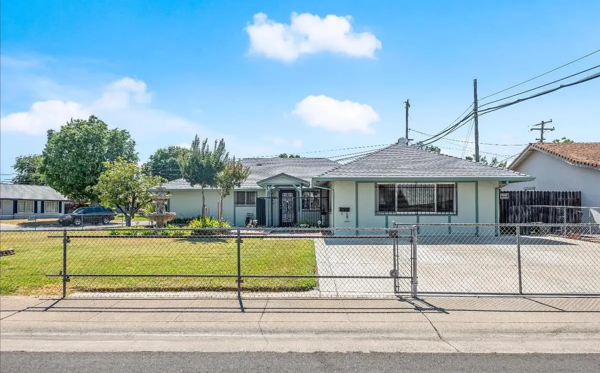 7234 Carmi Street, Sacramento, CA 95828 - #1