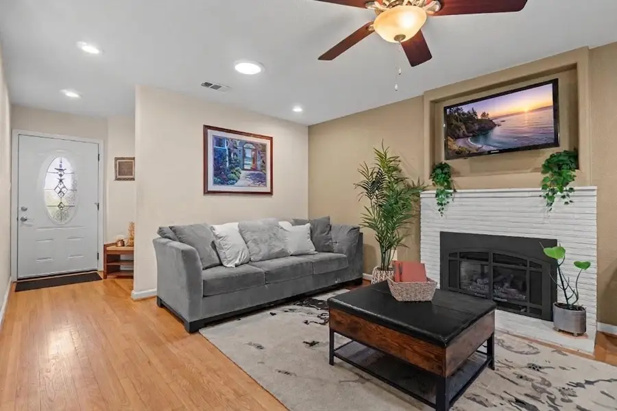105 Coralie Way, Folsom, CA 95630 - #2